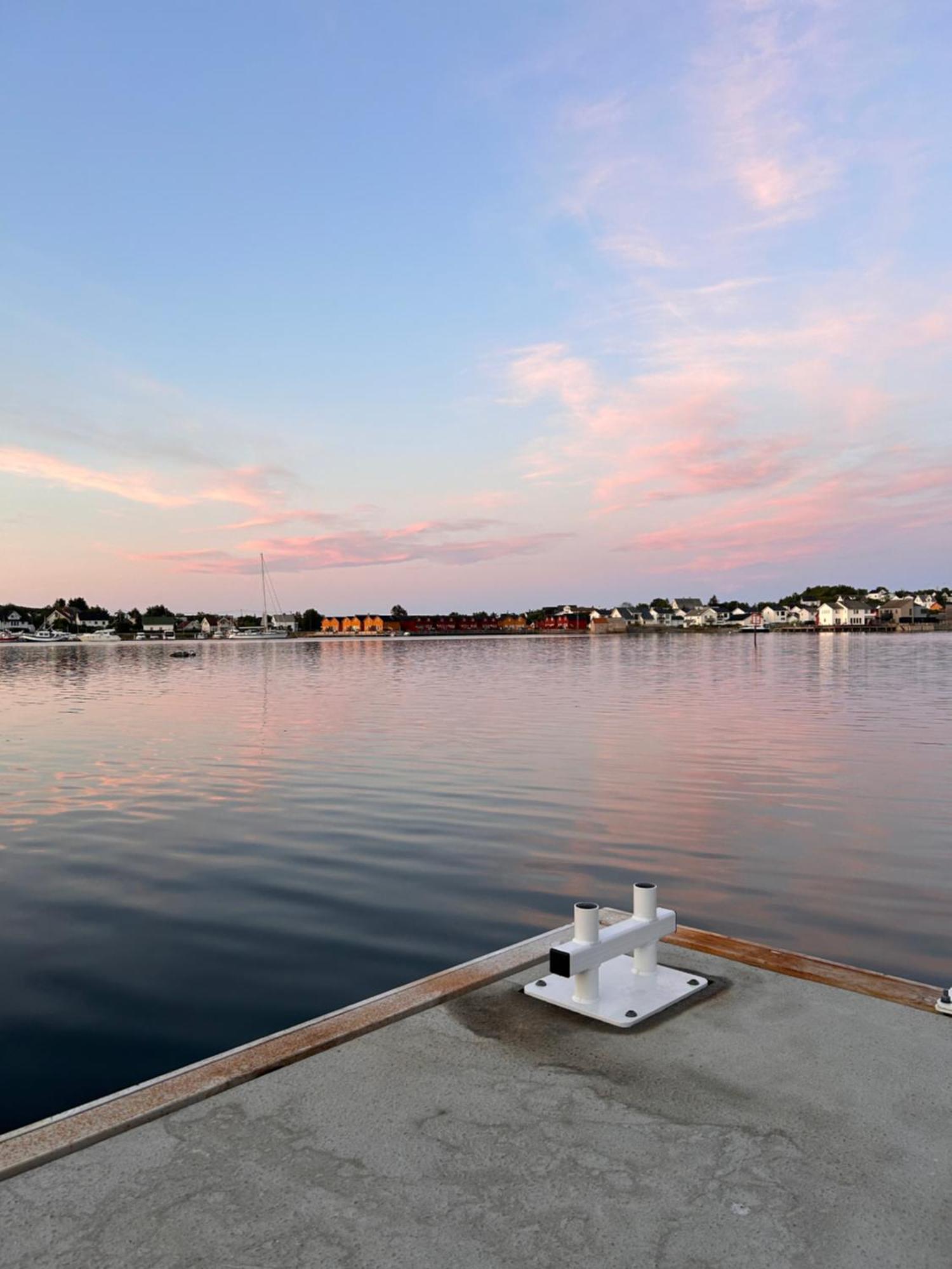 #Lofoten Leilighet Ved Sjoen Ballstad Eksteriør billede